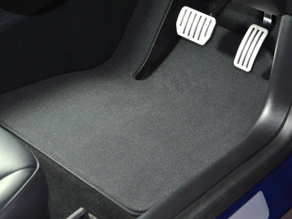 Land Rover Defender 90 & 110 1983-2016 Car Mats // Graphite Executive, Light Blue Trim, No Heelpad