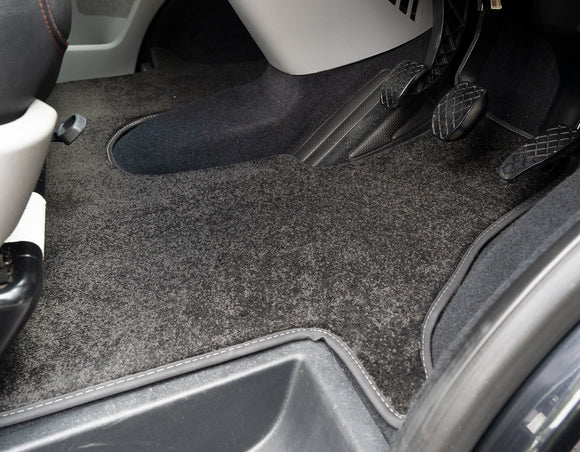 Mail Order Car Parts Carpet Van Mat For VW Transporter T5 Walkthrough 2003-2009